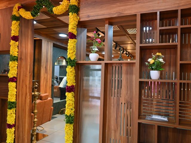 SR Miracle Salon Gallery