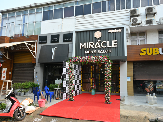 SR Miracle Salon Gallery